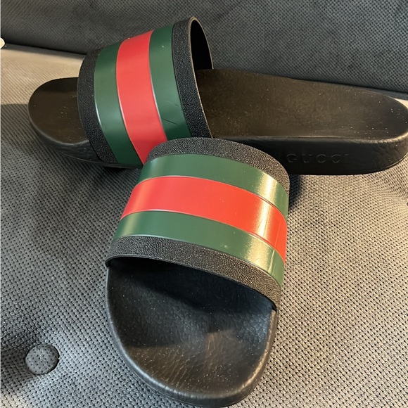 Authentic Gucci sandals made in Italy. - Picture 3 of 4